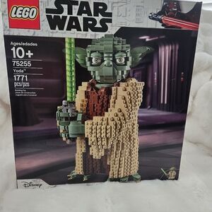 Lego Star Wars Yoda Figure - Green & Tan